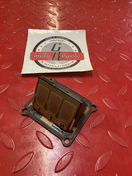 Suzuki RM125 1982 reed valve block cage