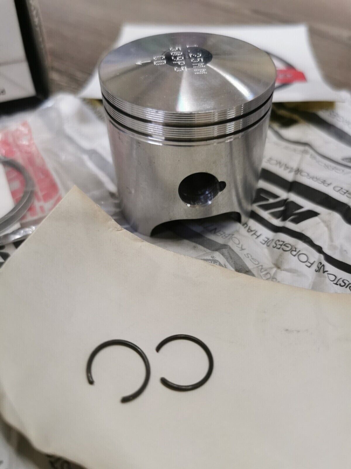 NOS WISECO HONDA CR80R 1984  PISTON SET NO PIN 1.25 OVER 509P5 J33