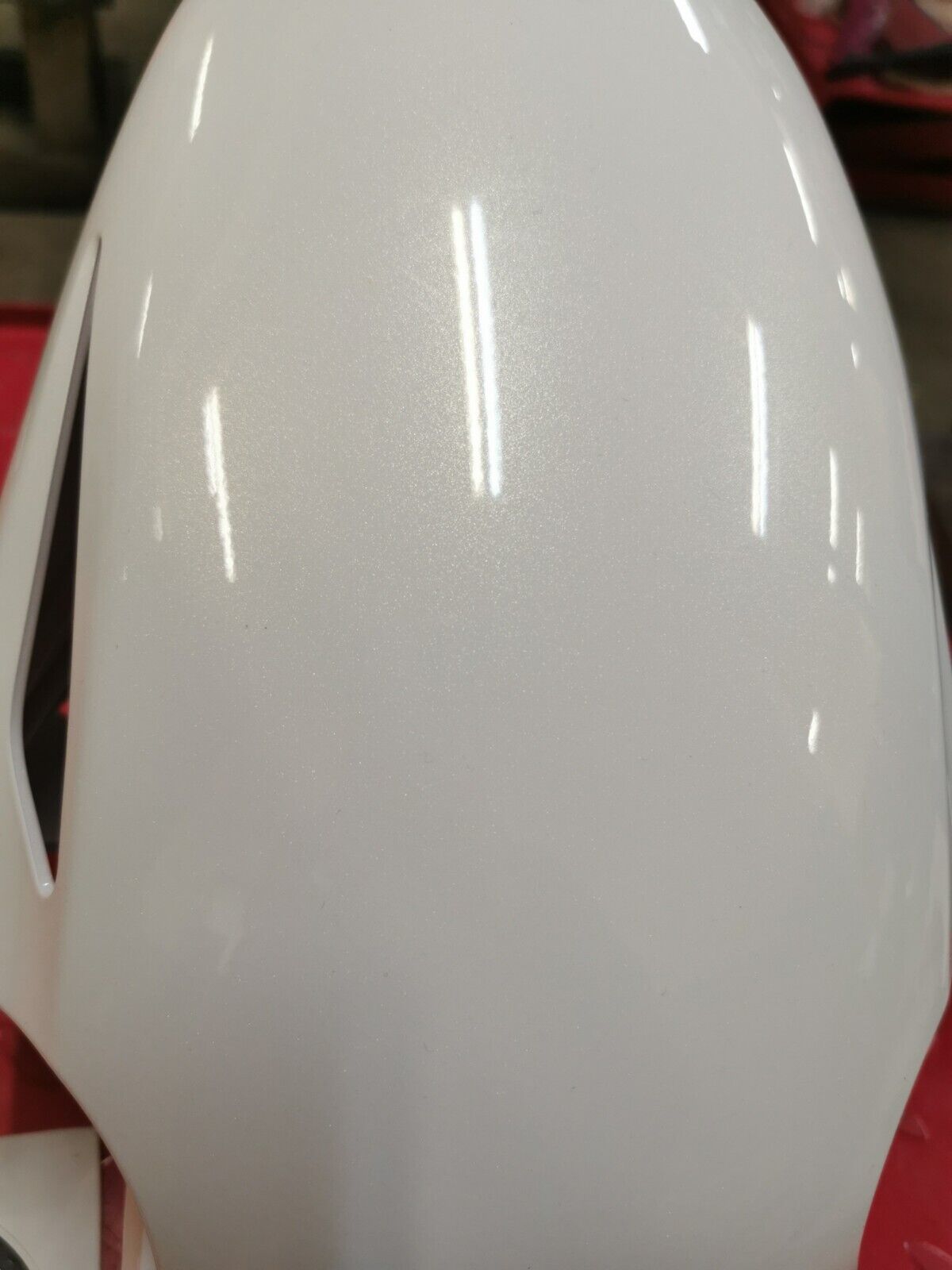 NOS Honda 2009 2012 CBR1000R FRONT FENDER PEARL WHITE 61100-MFL-000ZA HB1