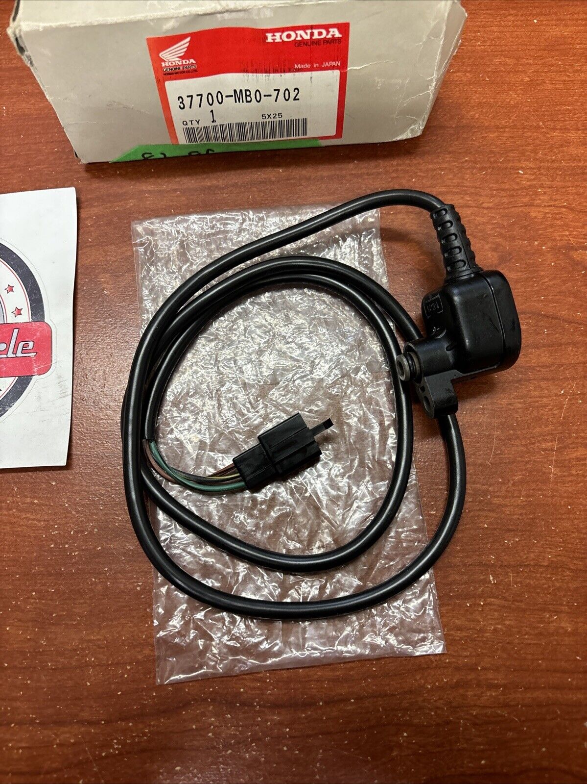 NOS Honda 1983 1984 1985 VF750S SPEEDOMETER SENSOR 37700-MB0-702 H168