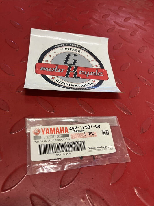 NOS YAMAHA GASKET 4WM-17931-00-00 Y61
