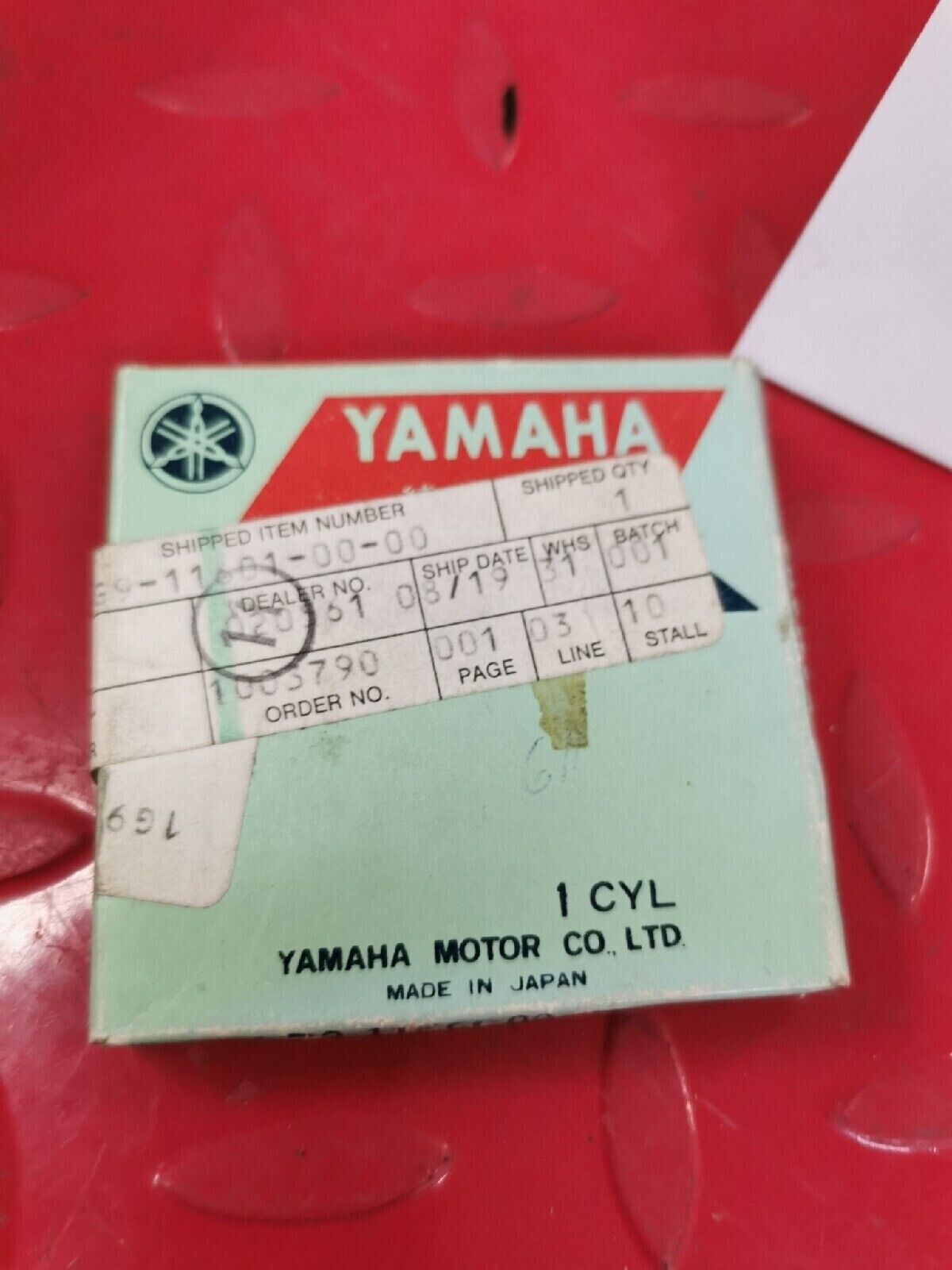 NOS YAMAHA YZ100 1977  PISTON  RING SET  STD  1G9-11611-00-00  Y51