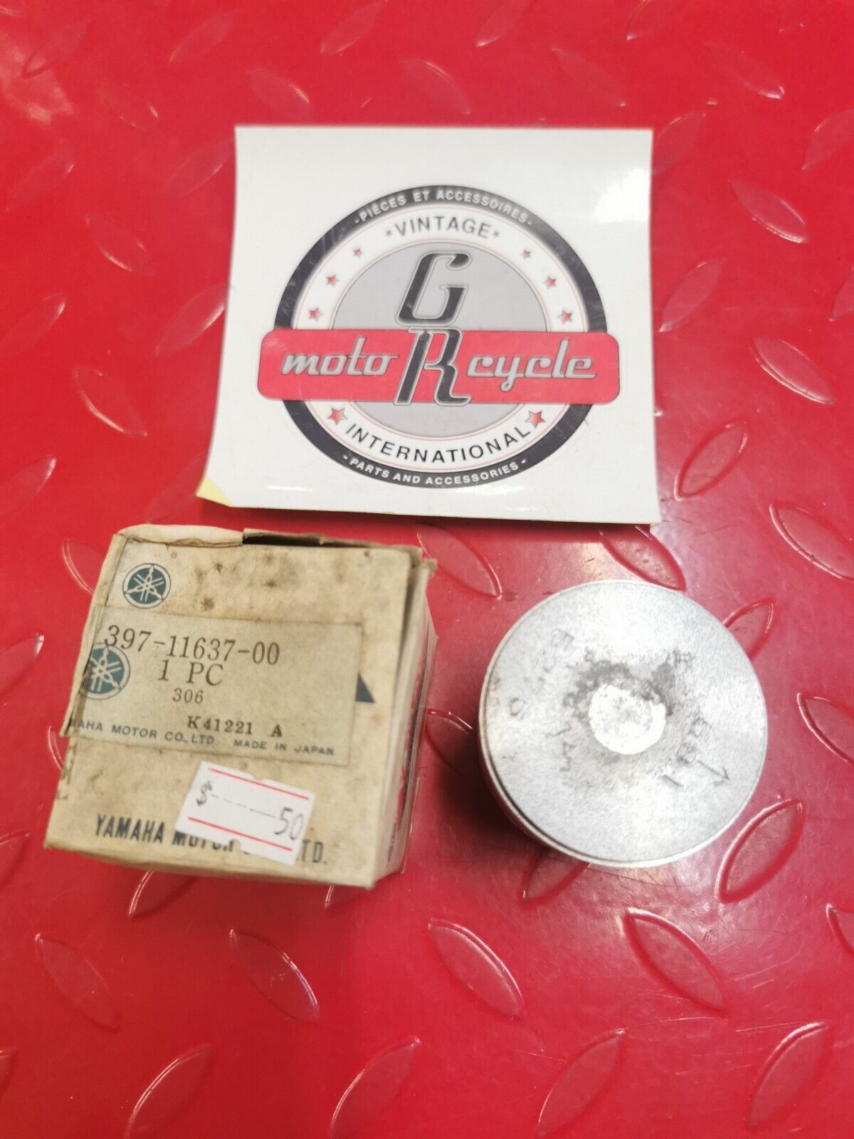 NOS YAMAHA RD200 1974 1975 1976 PISTON 3 O/S 0.75 397-11637-00-00 Y27