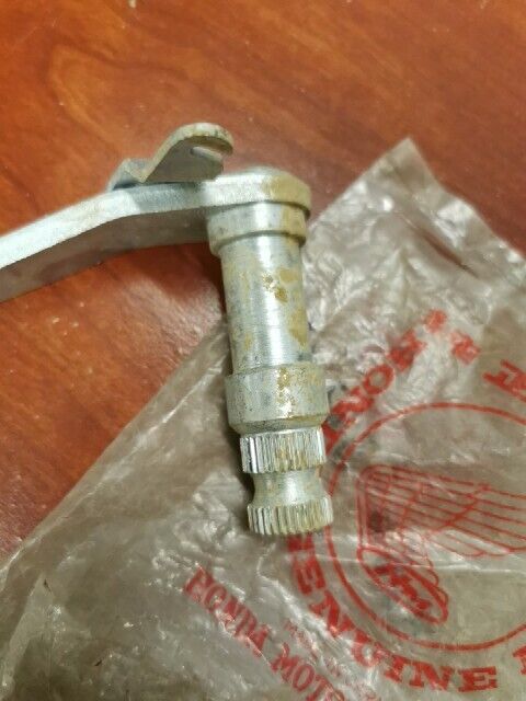NOS Honda XL175 REAR BRAKE PIVOT SHAFT 46510-362-000 H98