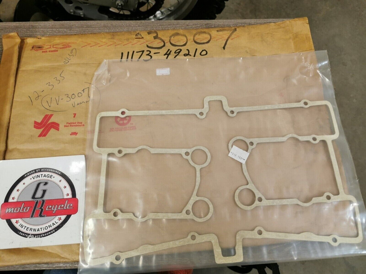 NOS VESRAH Suzuki GS750S GS750T GASKET CYLINDER VV-3007 J46