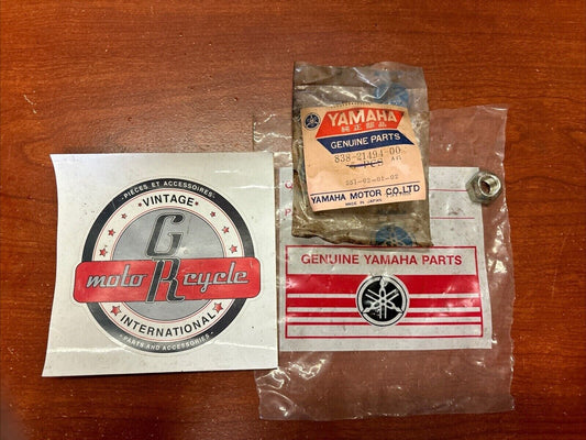 NOS Yamaha SELF-LOCKING NUT 838-21494-00-00 SUB 90185-10030-00 Y185