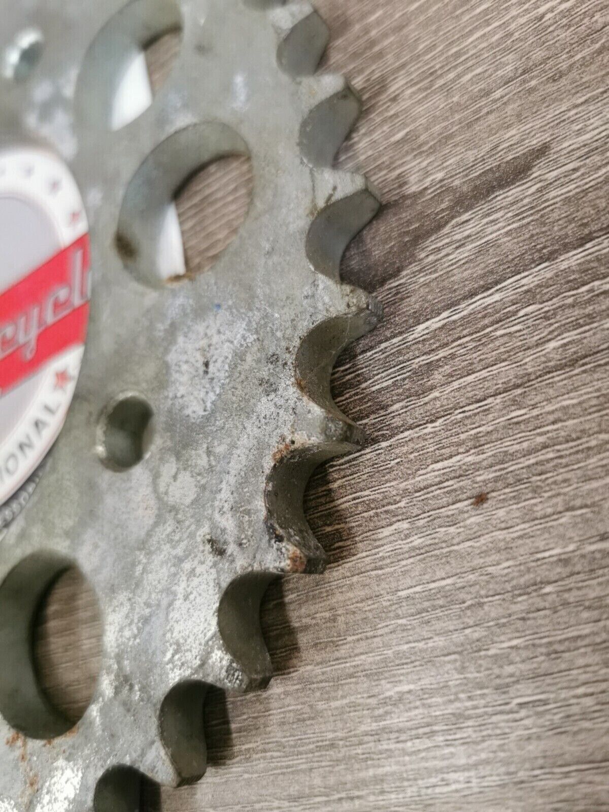 NOS HONDA CB550 1976 - 1978 SPROCKET  FINAL DRIVEN 37T 41201-374-000  H60