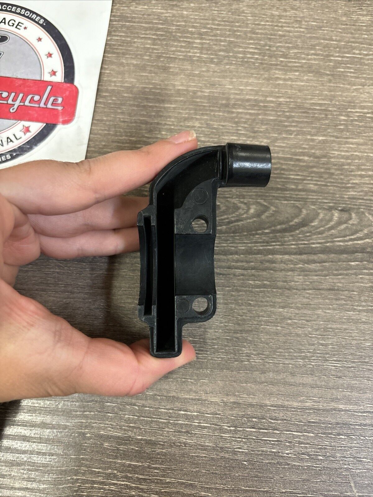 NOS Honda CR125R CR250R CR500R THROTTLE GRIP HOUSING COVER B 53168-KA3-730 H135