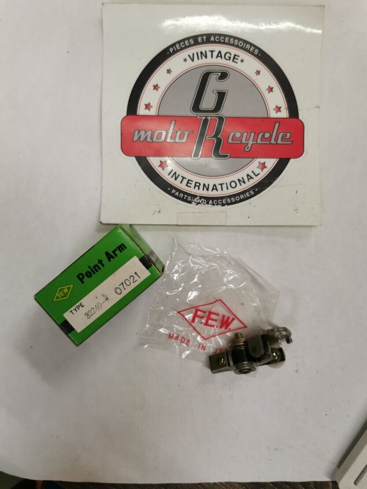 NOS FEW SUZUKI B100 B120 TC120 CT120 IGNITION POINTS 32240-07020 J39