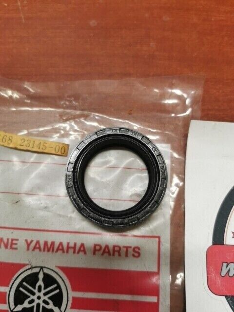 NOS Yamaha DT1 OIL SEAL 168-23145-00-00 SUB 278-23145-51-00 584-23145-50-00 Y142