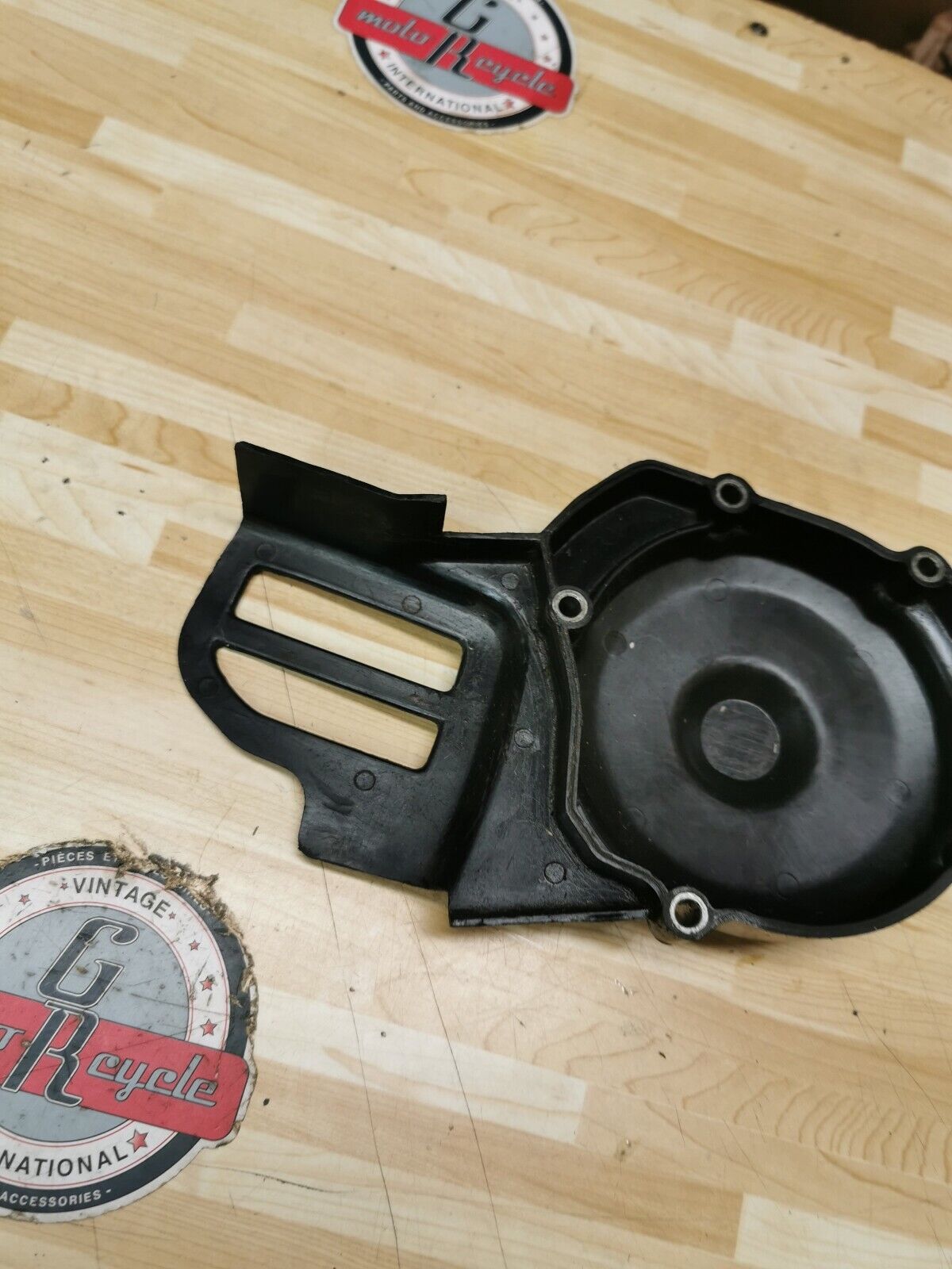 Yamaha DT200 1985 left crankcase stator sprocket cover
