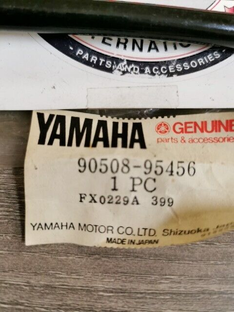 NOS YAMAHA SPRING TORTION 90508-95456-00 Y130