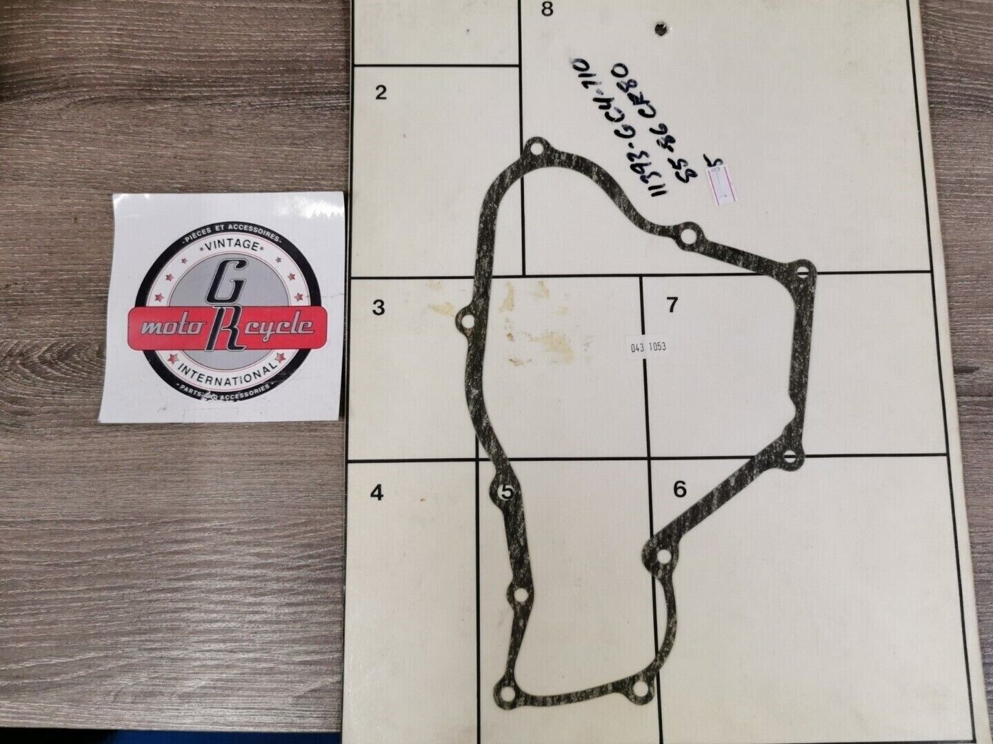 NOS HONDA CR80R 1985 1986 GASKET R COVER 11393-GC4-710 J28
