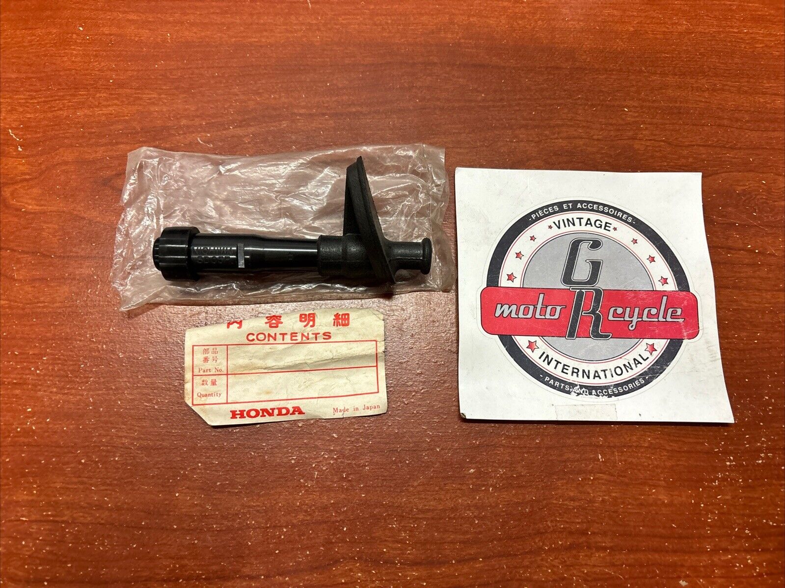 NOS Honda NT400 NT650 NTV650 NV400 VT600 NOISE SUPPRESSOR CAP 30701-MF5-000 H170