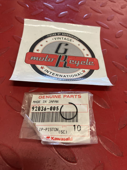 NOS KAWASAKI PISTON PIN CIRCLIP SNAP RING 92036-005 K12