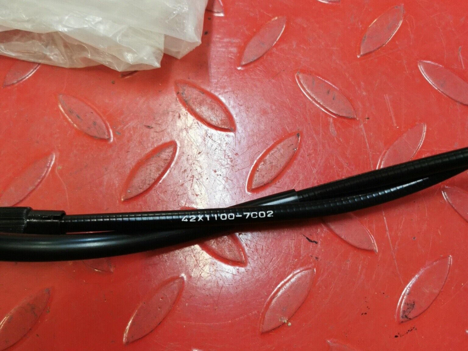 NOS Yamaha XV700 XV750 XV1000 XV1100 THROTTLE CABLE 42X-26311-00-00 Y41