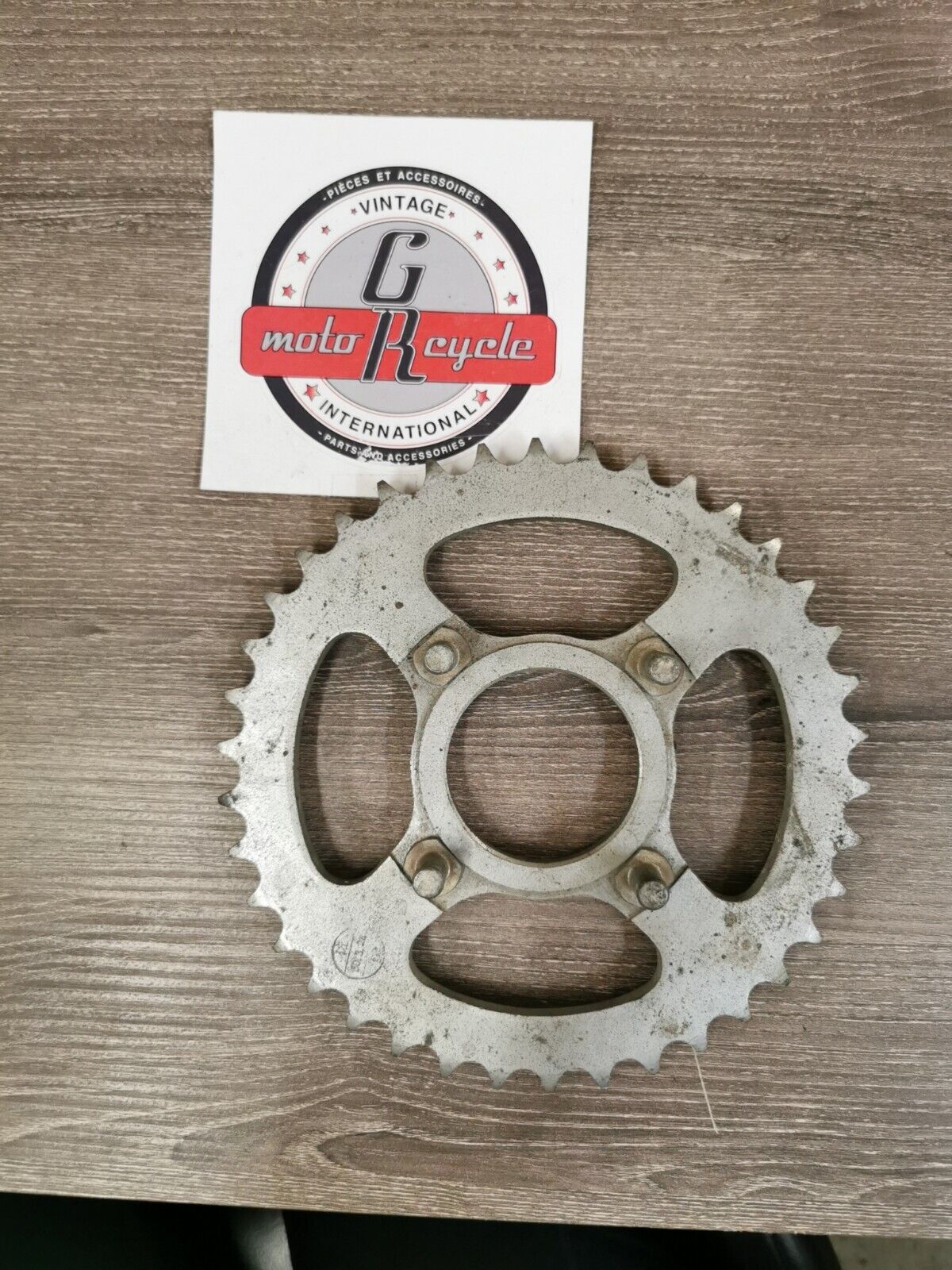 NOS HONDA XL175 1974 SPROCKET ASSY  FINAL DRIVEN 38T 41211-362-000  H60