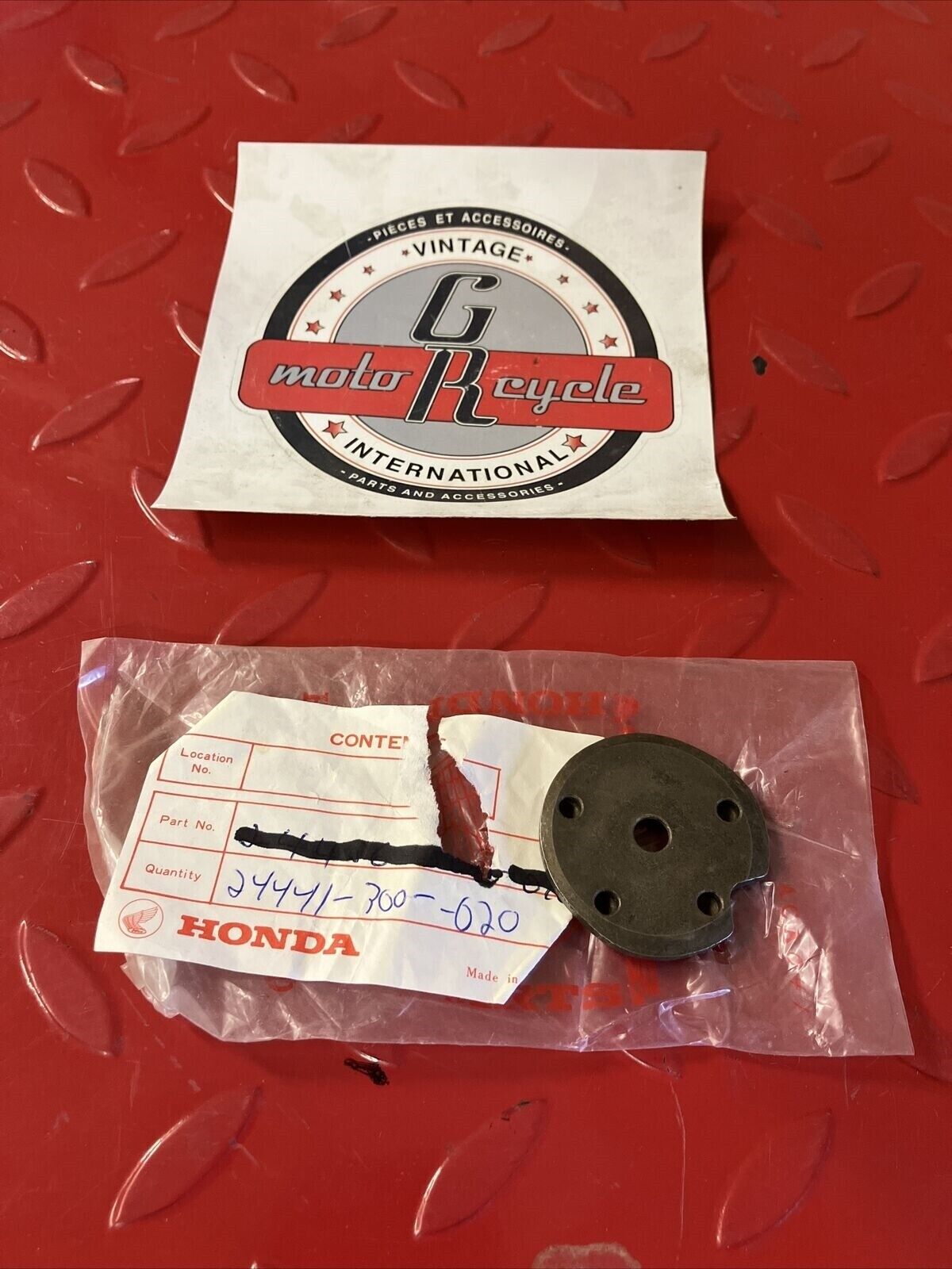 NOS HONDA CB750 PLATE NEUTRAL STOPPER 24441-300-020 H24