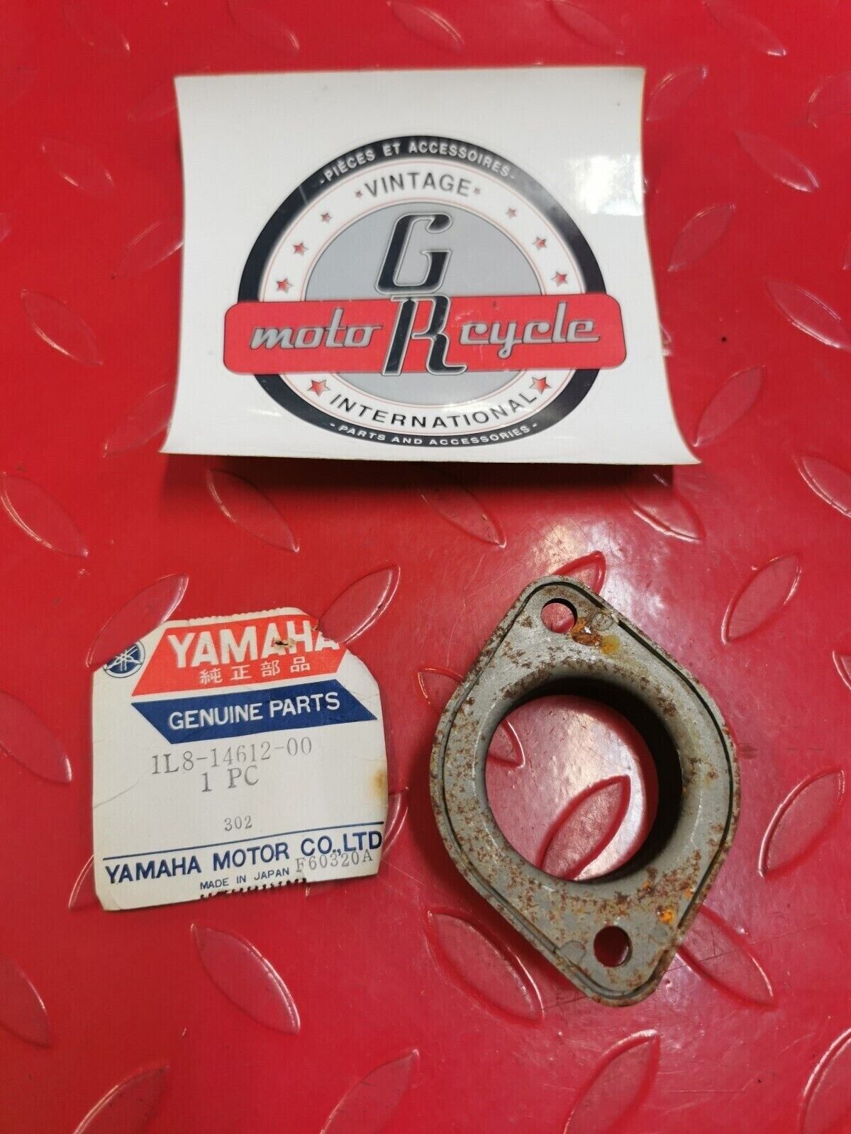 NOS YAMAHA IT175 1977 1978 1979 NUT RING 1L8-14612-00-00 Y29