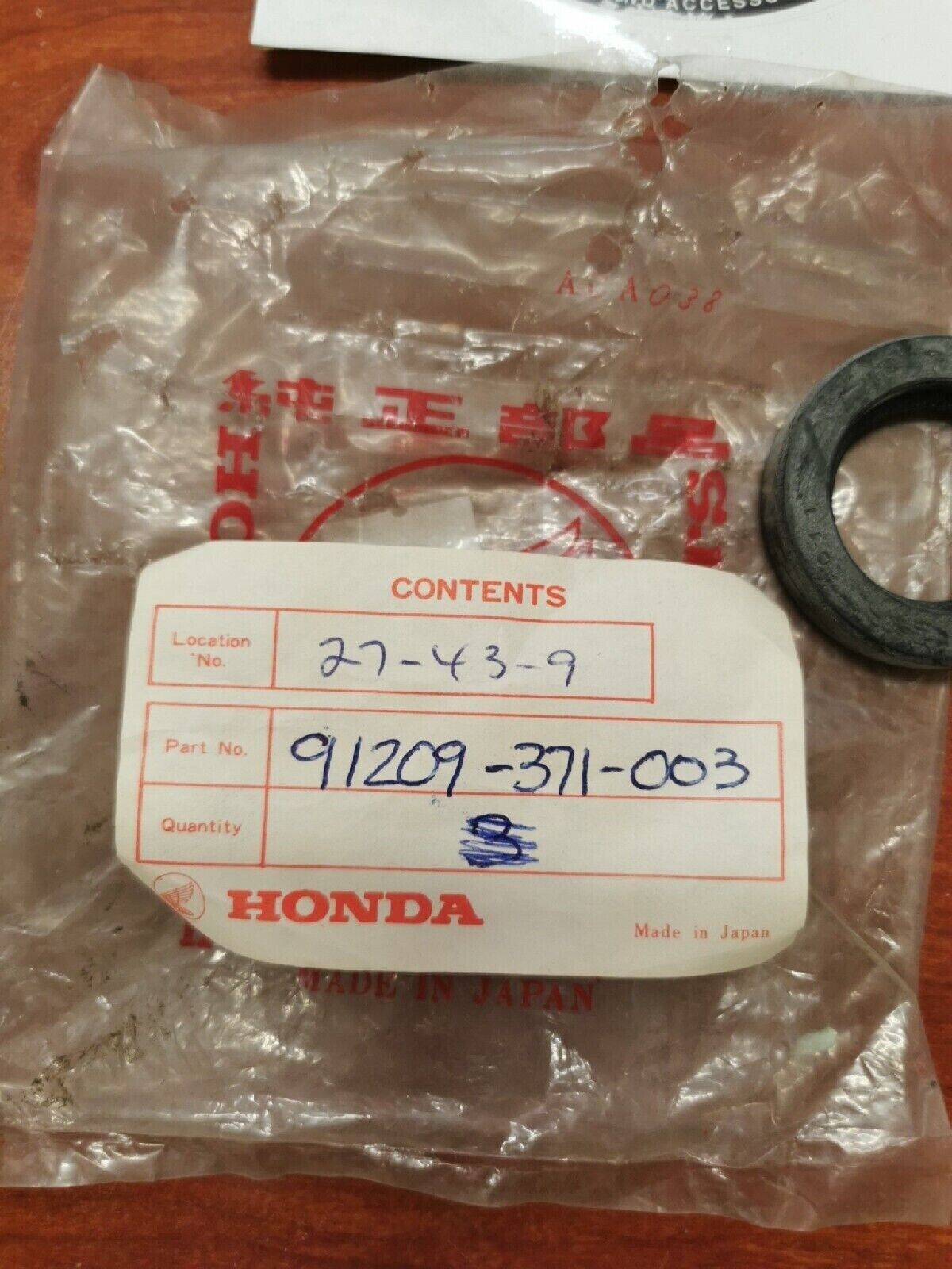 NOS Honda GL1500 GL1200 GL1000 GL1100 OIL SEAL (27X43X9) 91209-371-003 H36