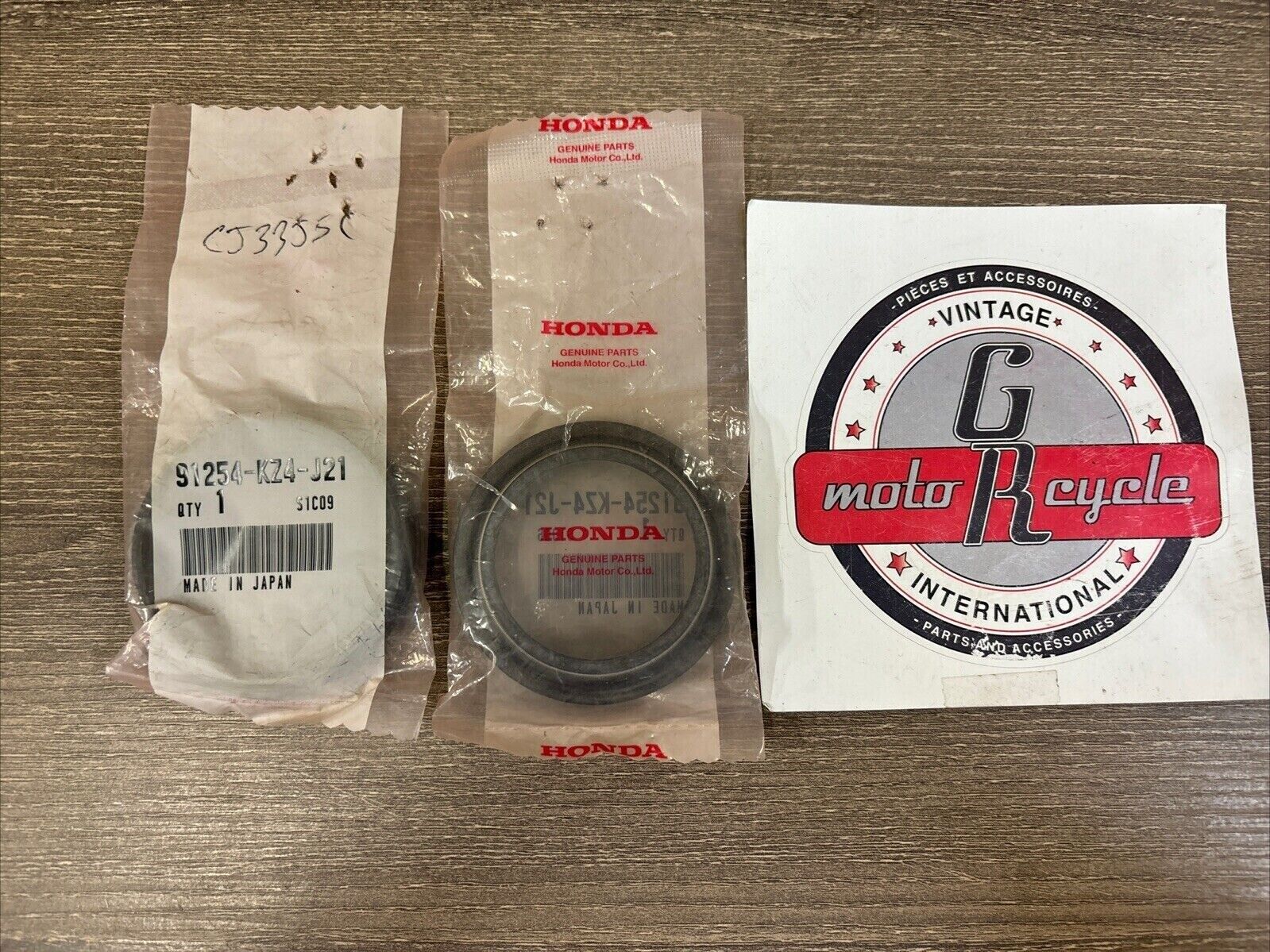 NOS Honda 1998 2000 - 2007 CR125 R DUST SEAL KIT OF 2 91254-KZ4-J21 SUB H126