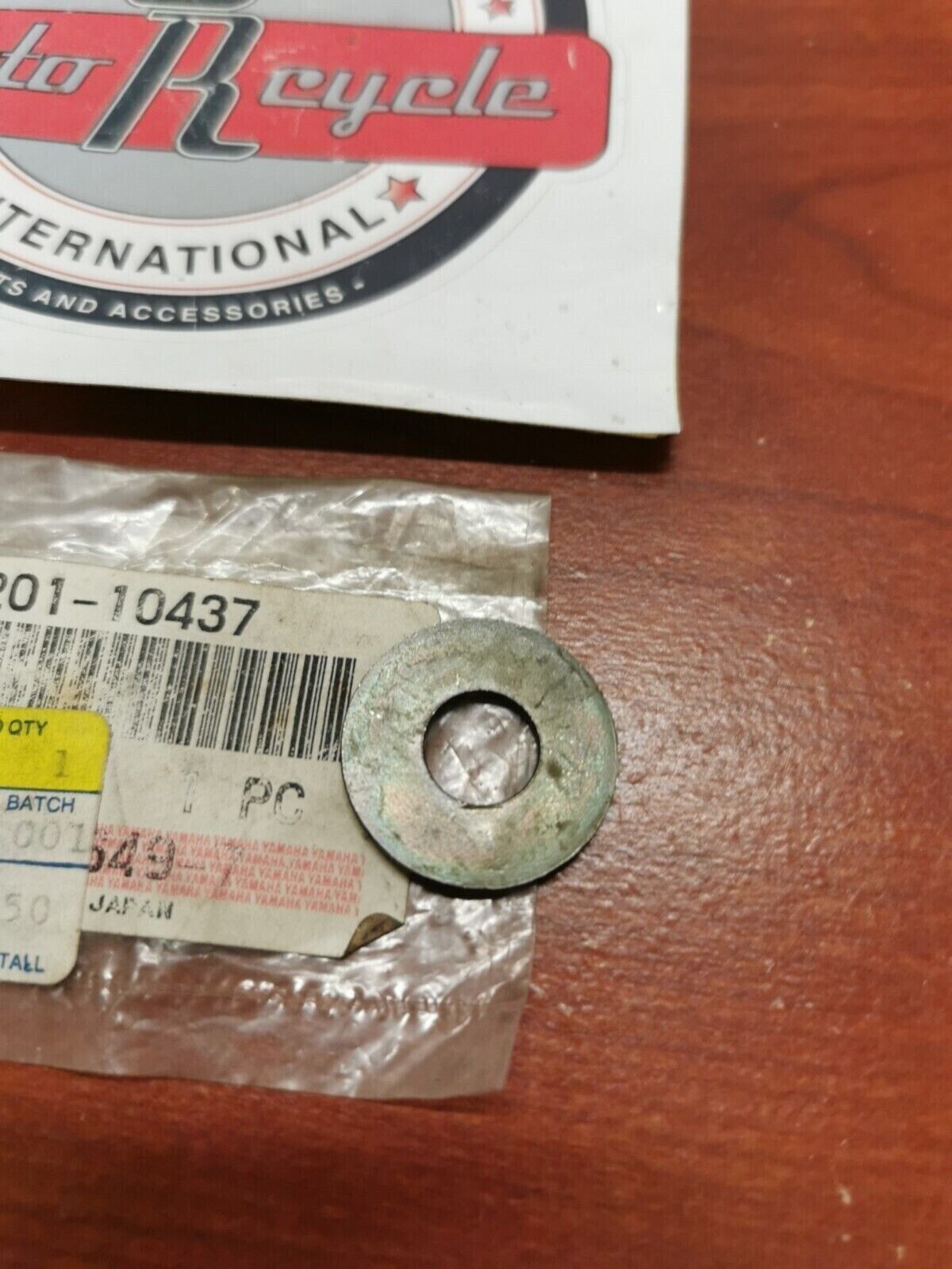 NOS Yamaha PZ500 VX700 VX500 PLATE WASHER 90201-10437-00 SUB. 90201-105R9-00 Y98