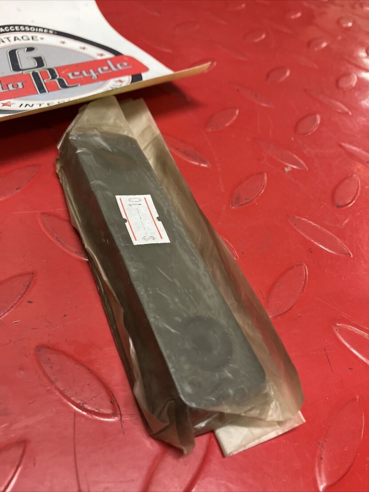 NOS YAMAHA REFLECTOR BASE 82M-85115-50-00 Y64