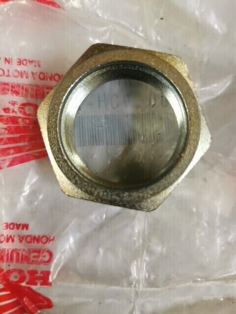 NOS HONDA ATV TRX200 TRX300 1990 1991 1994 NUT RR AXLE 90307-HC4-000 H102