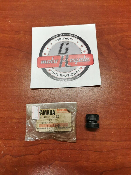 NOS Yamaha GROMMET 90480-14412-00 Y70