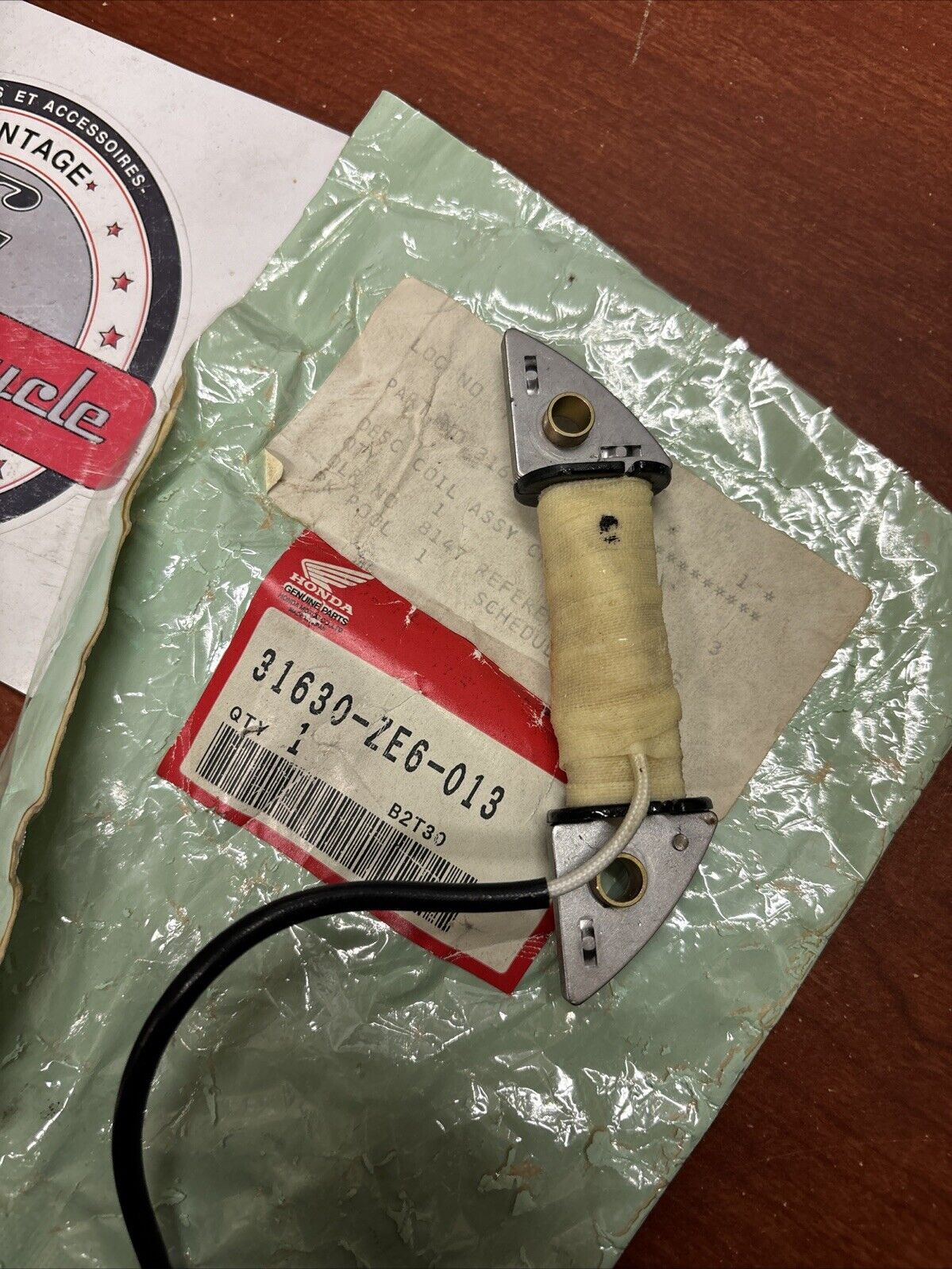 NOS Honda GXV120 HR214 COIL 12V 2W 31630-ZE6-013 H184