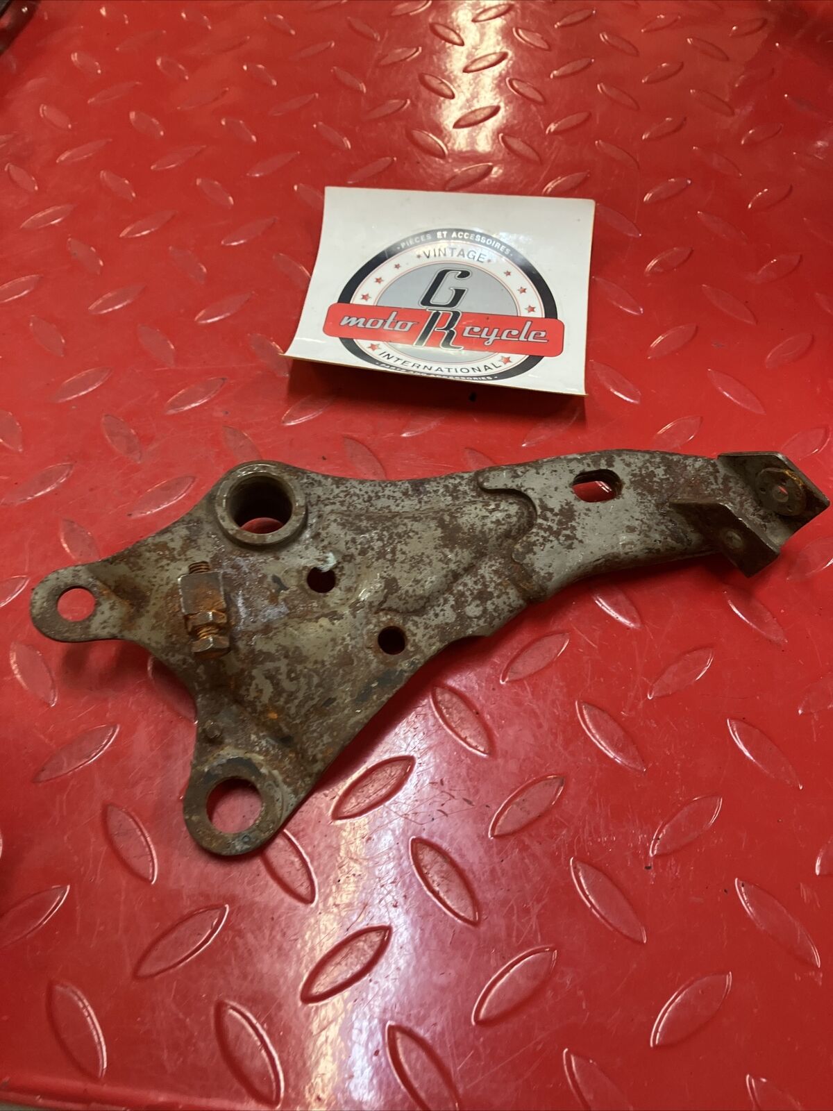 Yamaha RD400 1977 right side muffler stay footpeg bracket holder 1976 1978 2