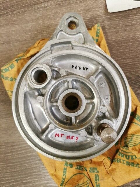 NOS HONDA MT125 1976 PANEL RR BRAKE 43100-361-000 H88