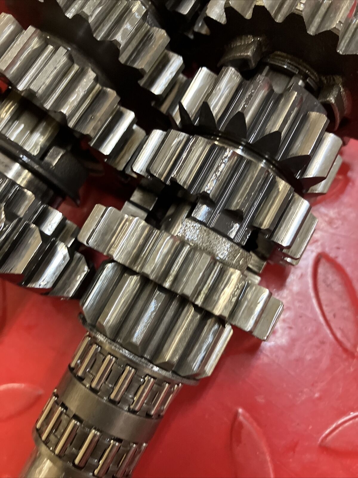 Suzuki RM125 1987 transmission mainshat countershaft gear