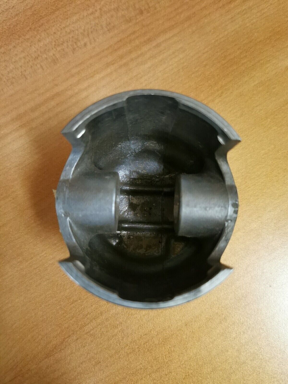 NOS YAMAHA CT1 AT1 1969 - 1971  PISTON  2 O/S 0.50   251-11636-00-00   Y47