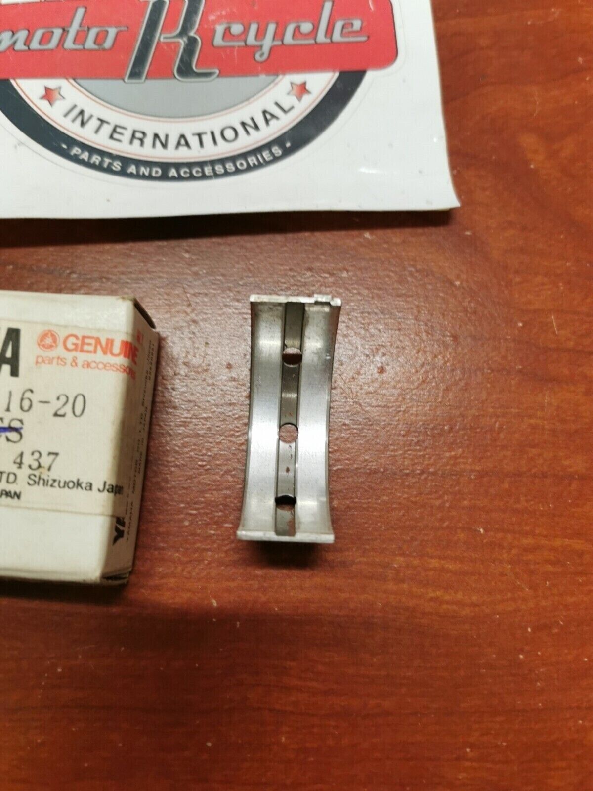 NOS Yamaha CRANKSHAFT PLANE BEARING 26H-11416-20-00 SUB. 1FK-11416-21-00 Y97