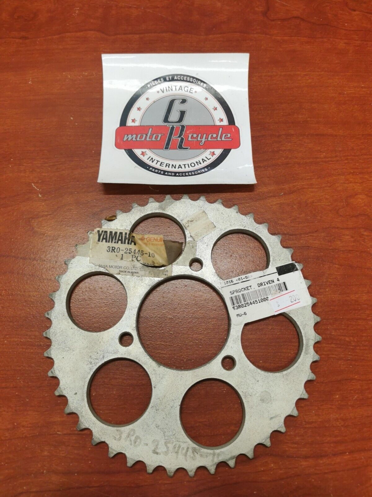 NOS Yamaha 1980 YZ50 REAR DRIVE SPROCKET 45T 3R0-25445-10-00 Y90