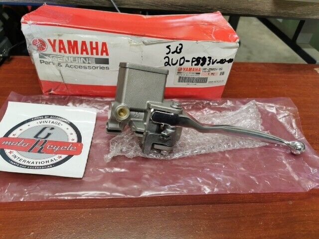 NOS Yamaha YFM700 REAR MASTER CYLINDE 1HP-2583V-00-00 SUB 2UD-F583V-00-00 Y105