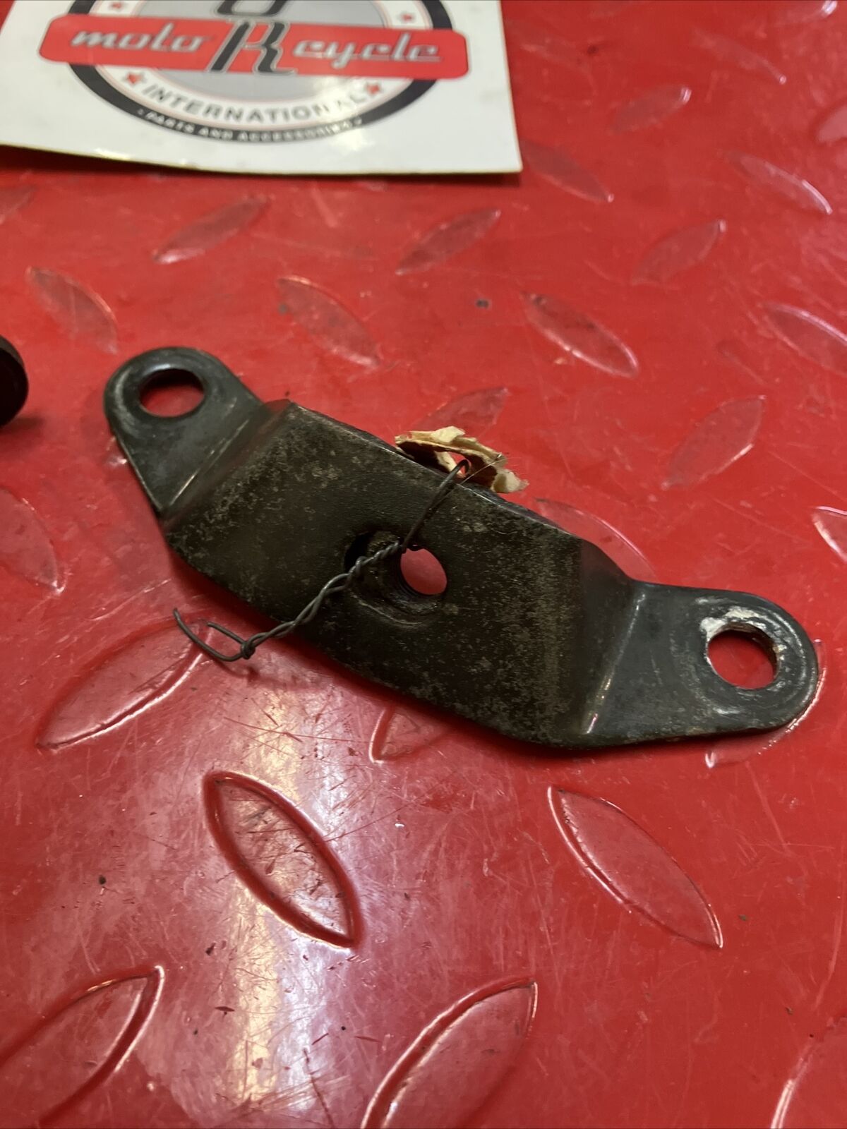 NOS Yamaha XV500 Virago 500 1983 1984 engine motor mount stay 22U-21315-00-00