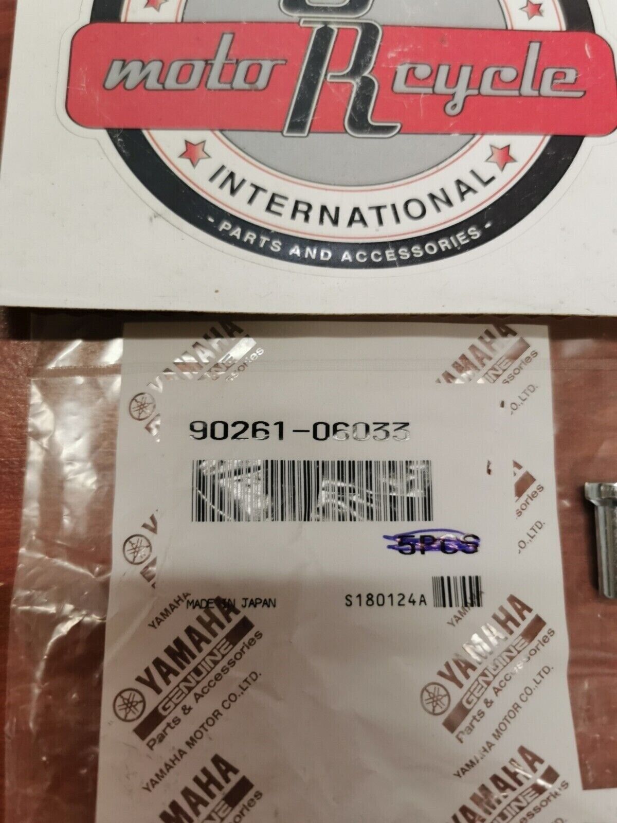 NOS Yamaha PZ50 FX10 RST90 COUNTERSUNK RIVET (ST17.2MM) 90261-06033-00 Y82