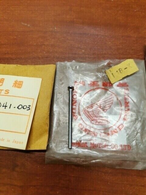 NOS Honda C50 C65 C70 C90 CD175 CL70 CT70 HEADLIGHT SCREW 33102-041-003 H90