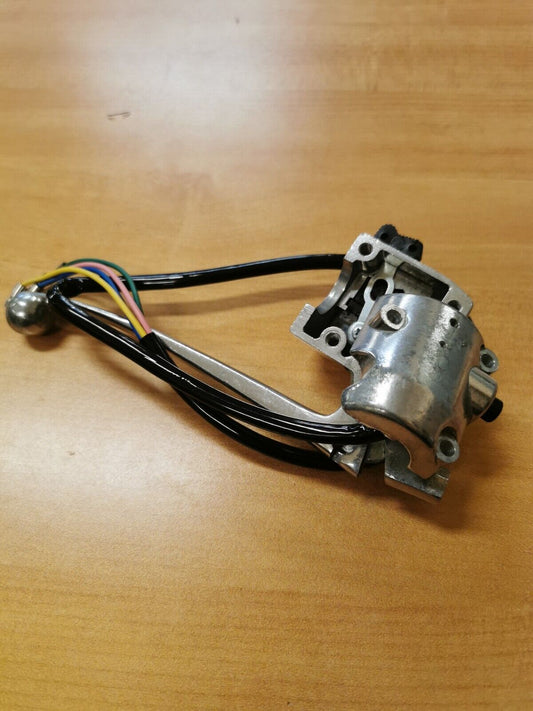 NOS YAMAHA RD60  1974   LEFT LEVER HOLDER ASSEMBLEY 176-82910-00-94  Y38