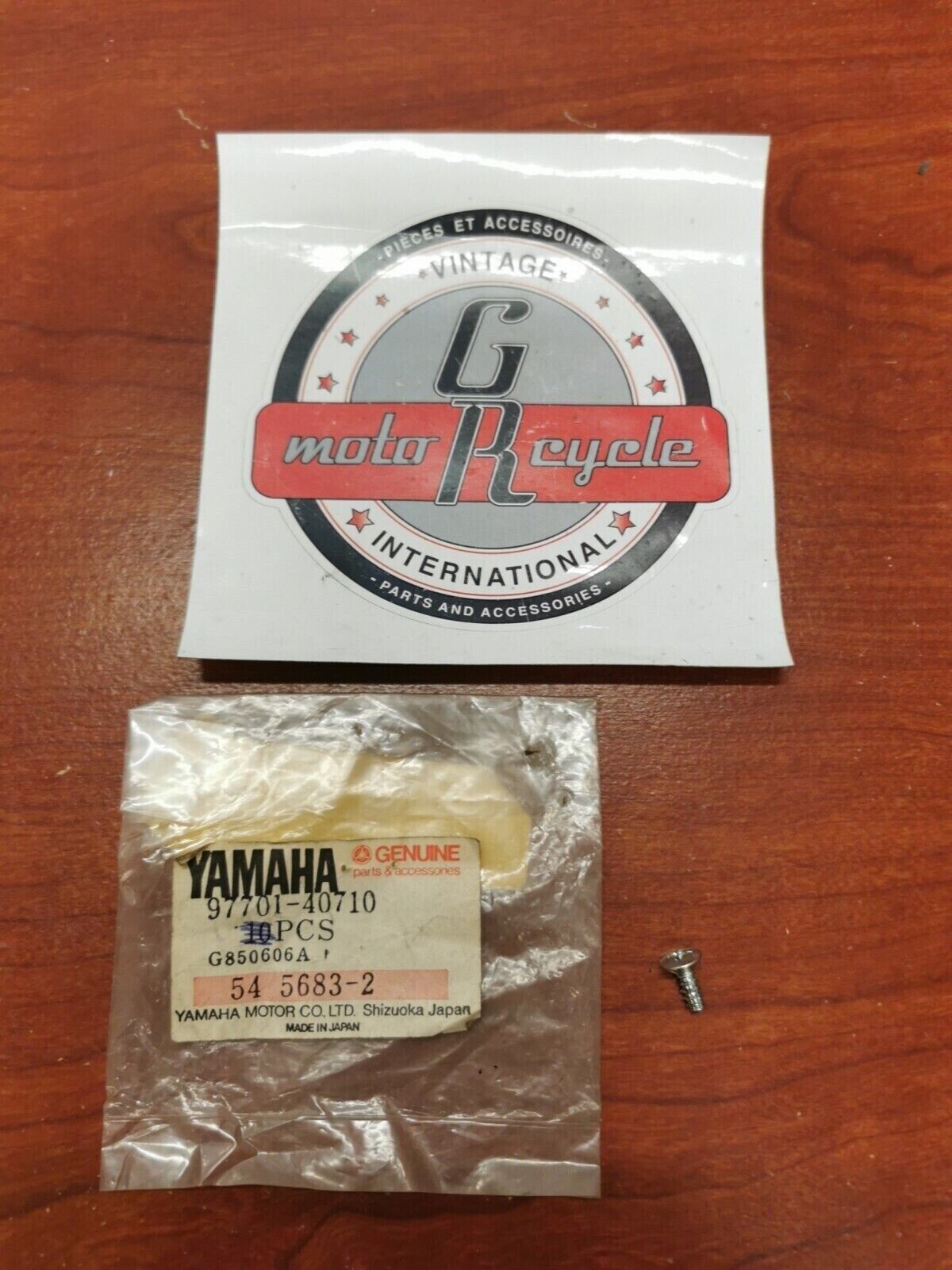 NOS YAMAHA XVZ13 XVZ12 TAPPING SCREW 97701-40710-00 SUB. 97707-40710-00 Y72