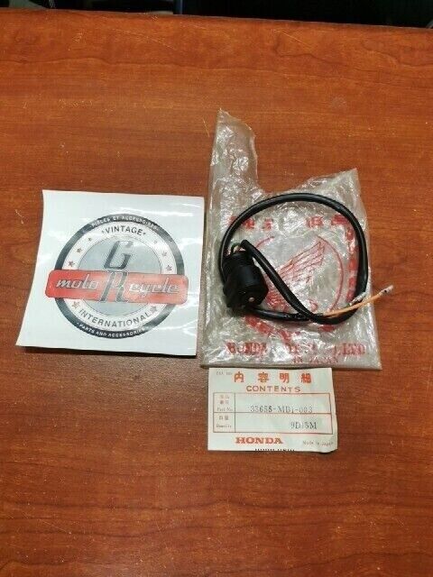 NOS Honda CB1000C LEFT TURN SIGNAL SOCKET 33655-MB1-003 SUB. 33605-MG8-405 H69