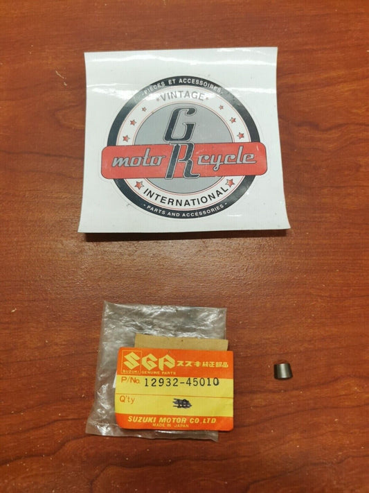 NOS Suzuki COTTER VALVE 12932-45010 S19