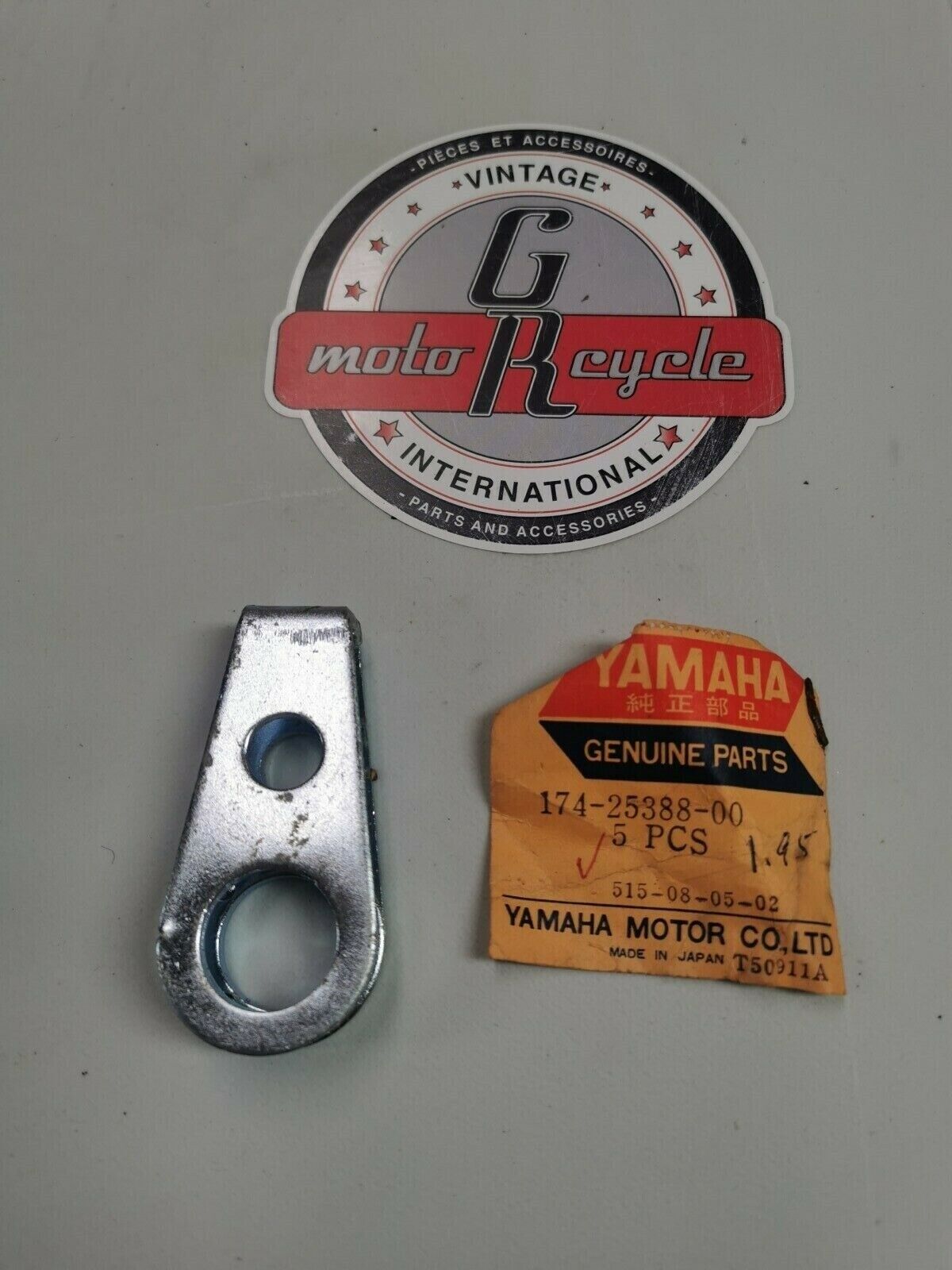 NOS Yamaha PULLER, CHAIN 1 Rear Wheel 174-25388-00-00 Y1