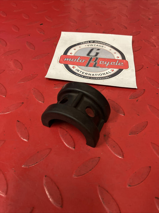 Honda CR250R 1984 fuel tank rubber cushion damper B CR125R CR500R