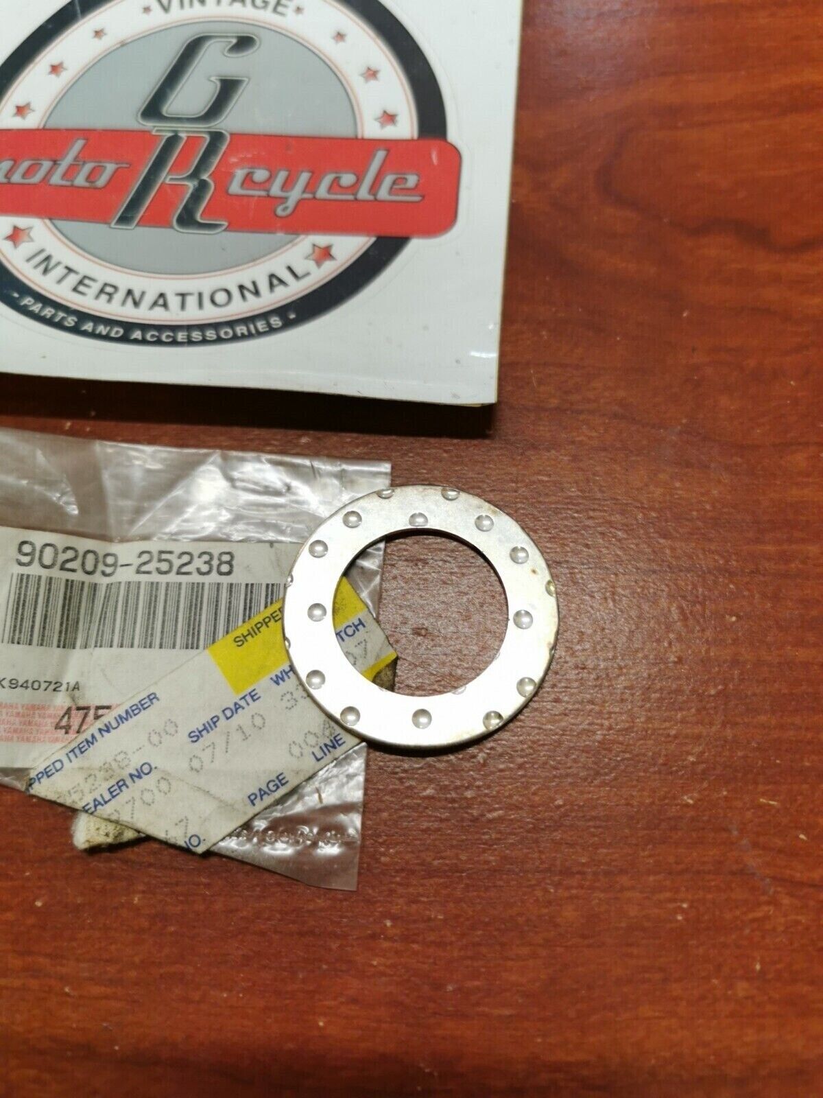 NOS Yamaha VX500 SJ700 VX600 EX570 WASHER 90209-25238-00 SUB. 90209-25325-00 Y93