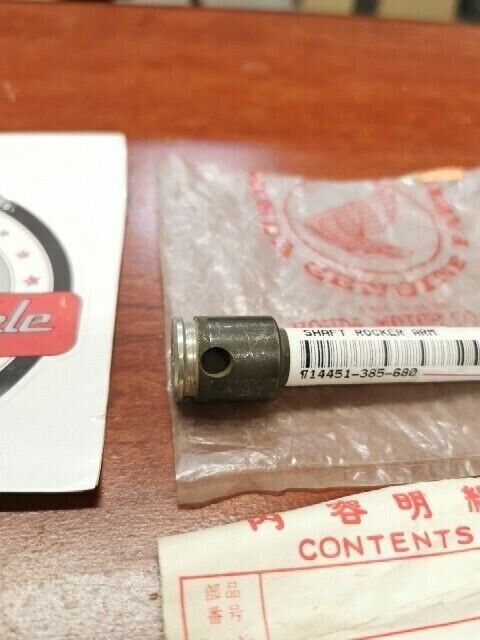 NOS Honda XL350 ROCKER ARM SHAFT INTAKE 14451-385-680 H71