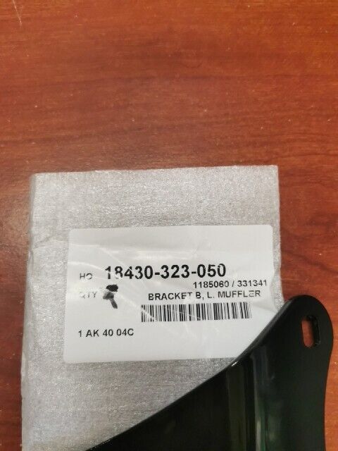 NOS HONDA CB500 LEFT MUFFLER BRACKET B 18430-323-050 SUB 18430-323-040 H81
