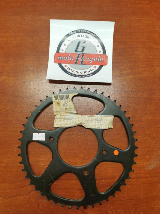 NOS Yamaha REAR DRIVE SPROCKET 49T 3X3-25449-00-00 SUB. 3X3-25449-01-00 Y90